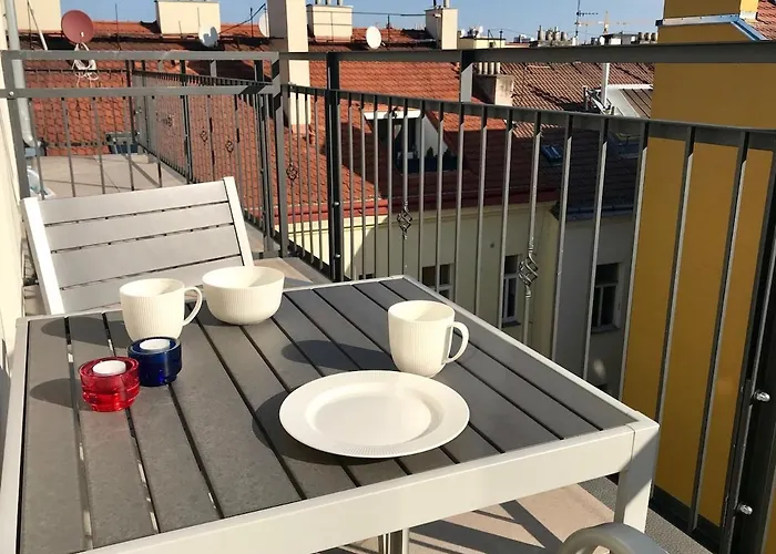 With A Terrace And Ac In The Center * Прага
